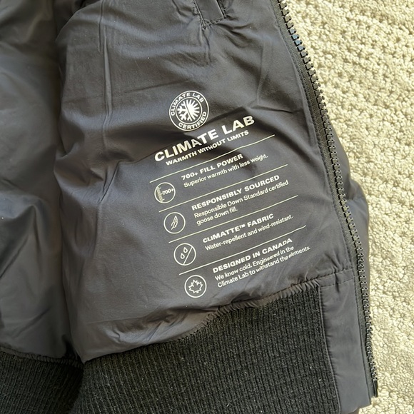 Aritzia Sunday Best Apres Bomber Jacket - Picture 2 of 5